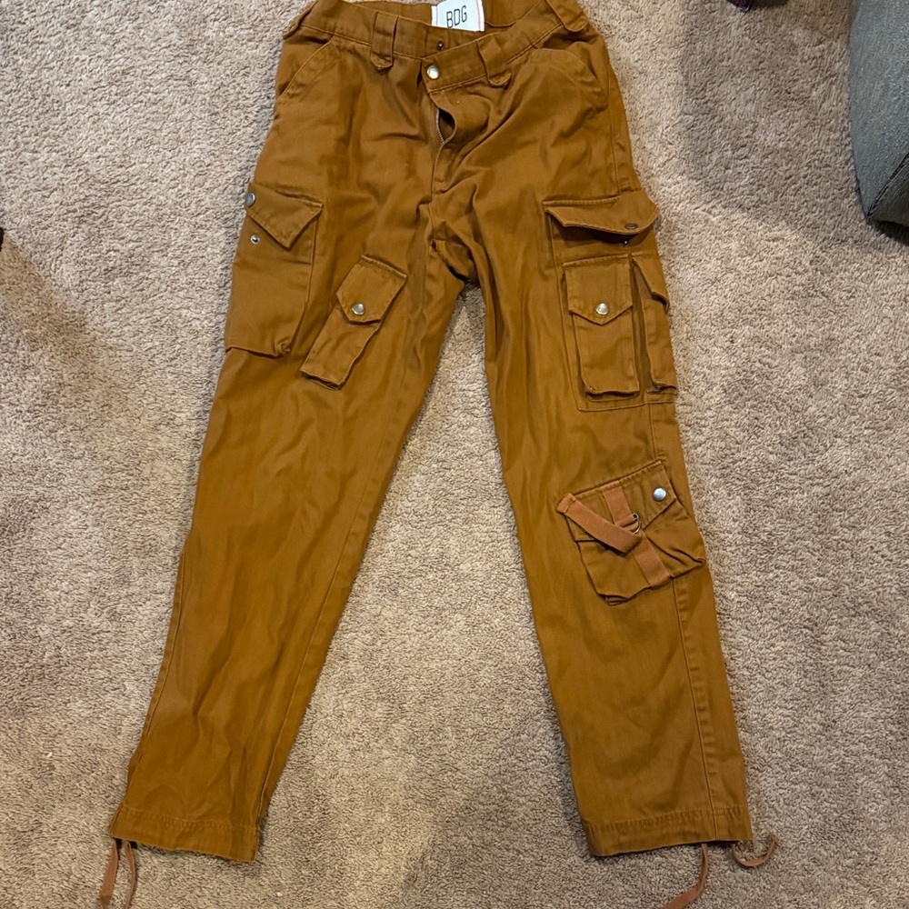 BGD camel cargo pants 30